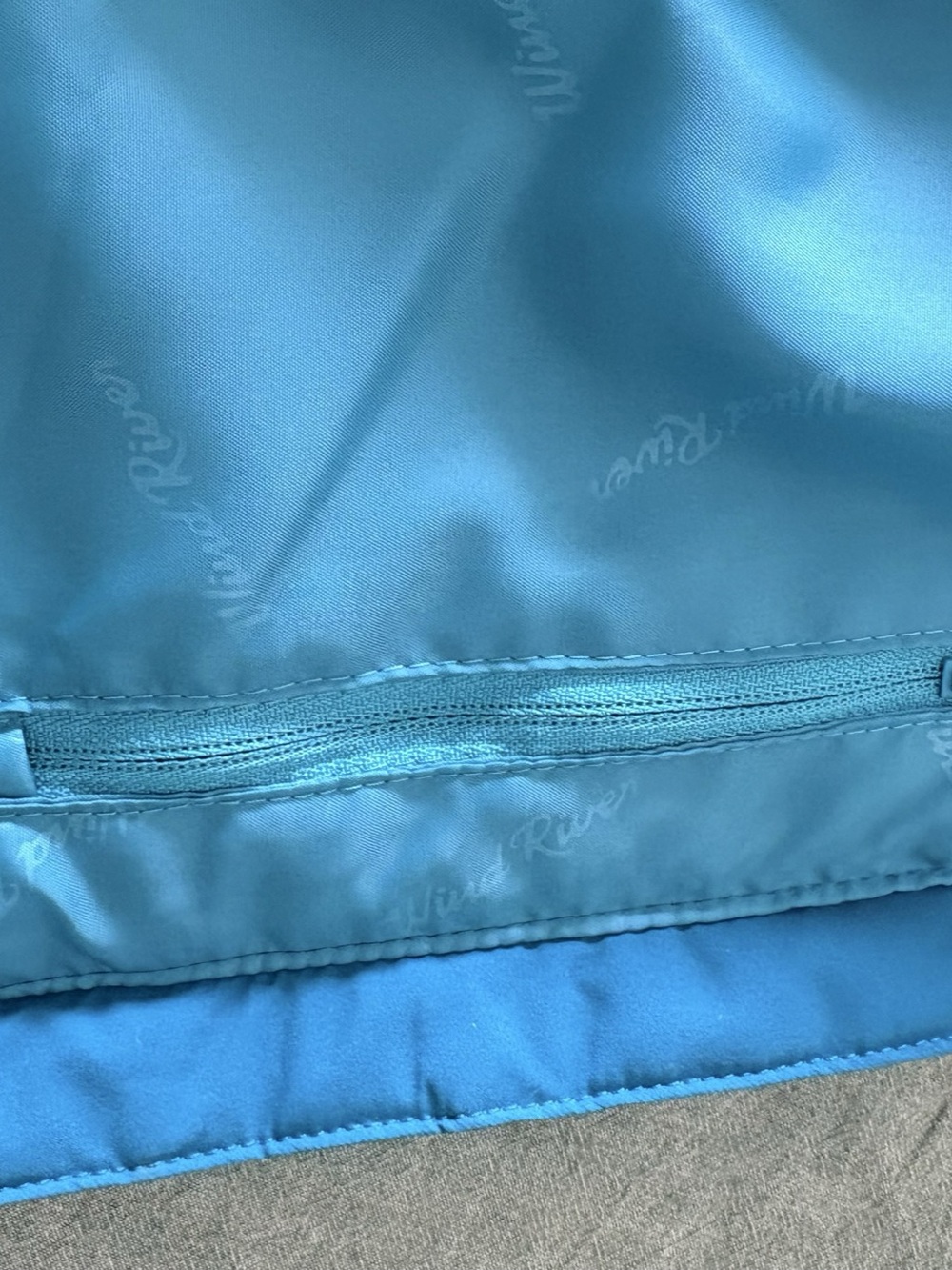 WindRiver HD1 T-MAX Teal Quilted Puffer Vest – Women's Small - Picture 9 of 16
